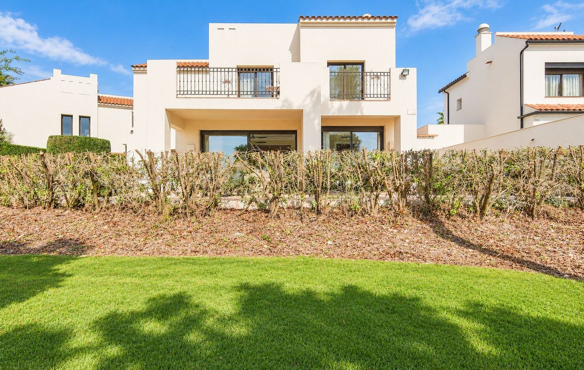 4 Bed Detached Villa in Roda Golf