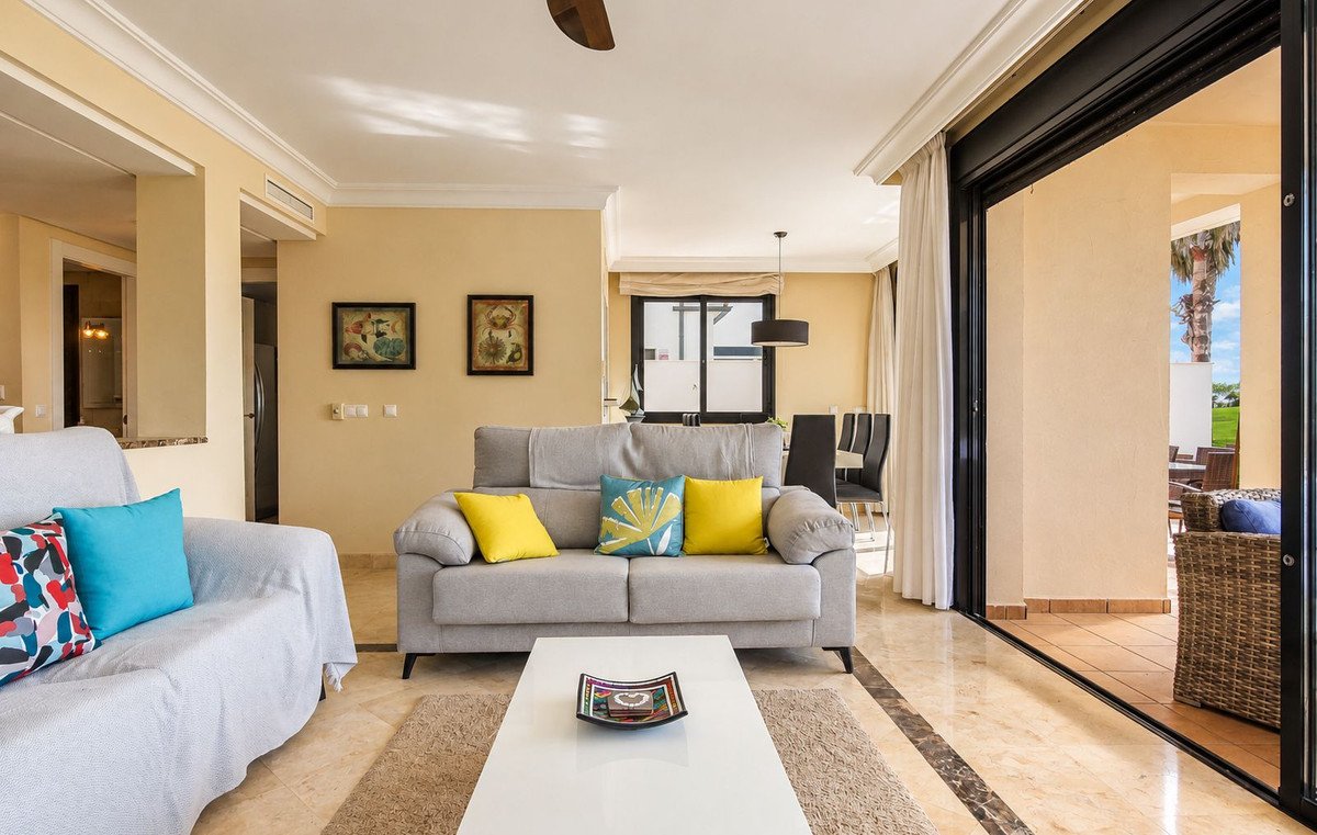 4 Bed Detached Villa in Roda Golf