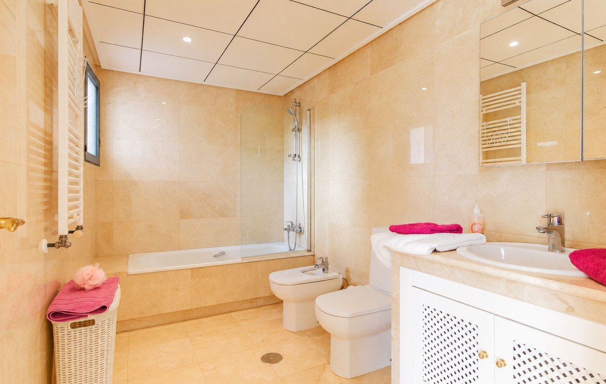 4 Bed Detached Villa in Roda Golf