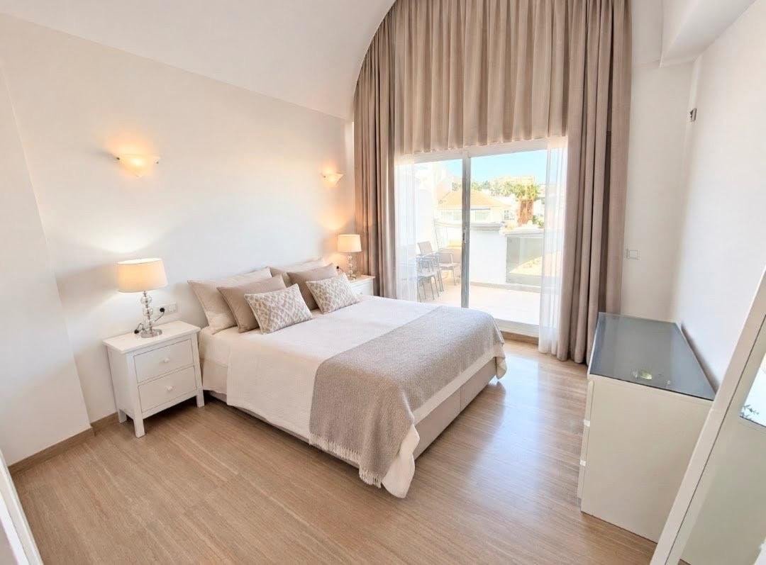 2 Bed Middle Floor Apartment in Benalmadena