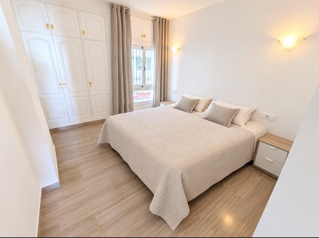 2 Bed Middle Floor Apartment in Benalmadena