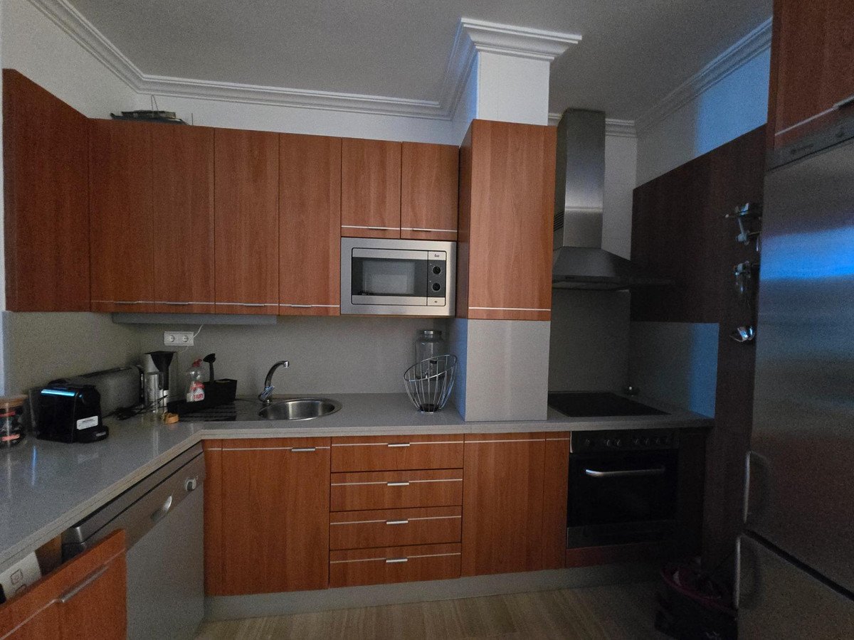 2 Bed Middle Floor Apartment in Benalmadena