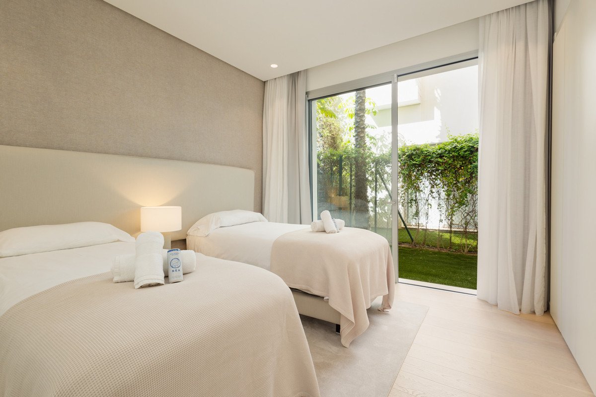 4 Bed Duplex in Benahavís