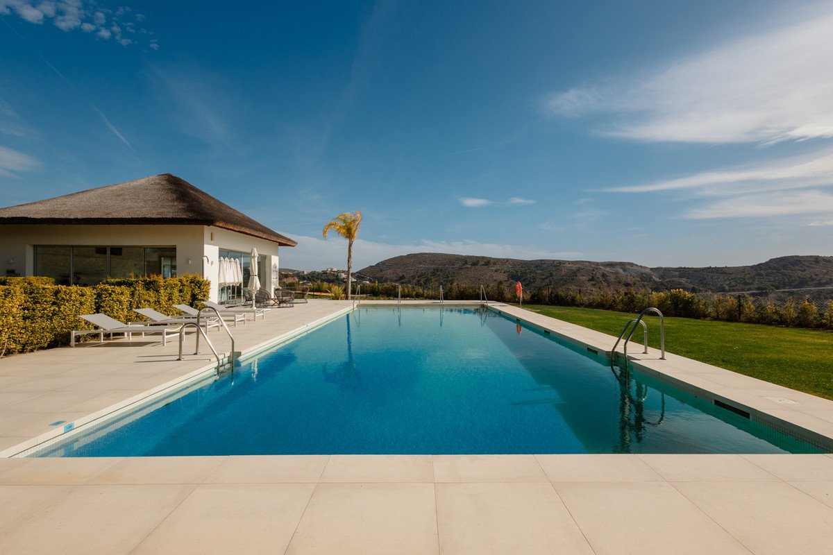 4 Bed Duplex in Benahavís