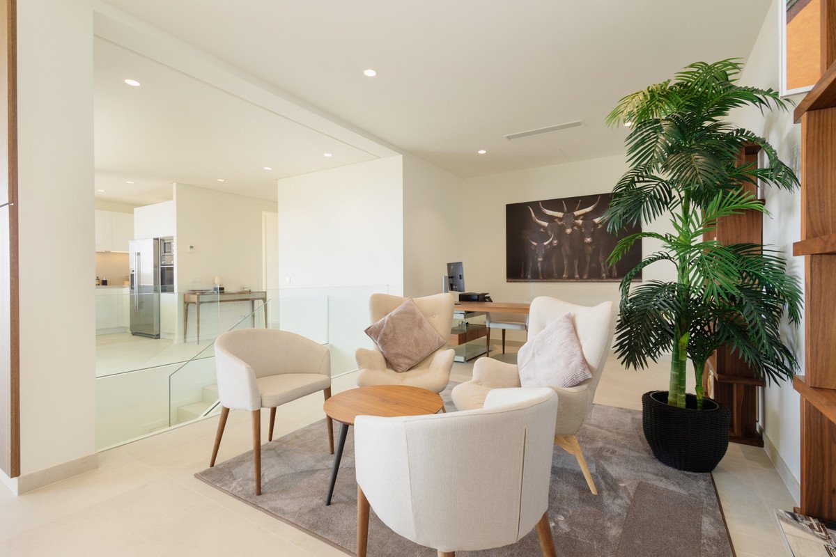 4 Bed Duplex in Benahavís