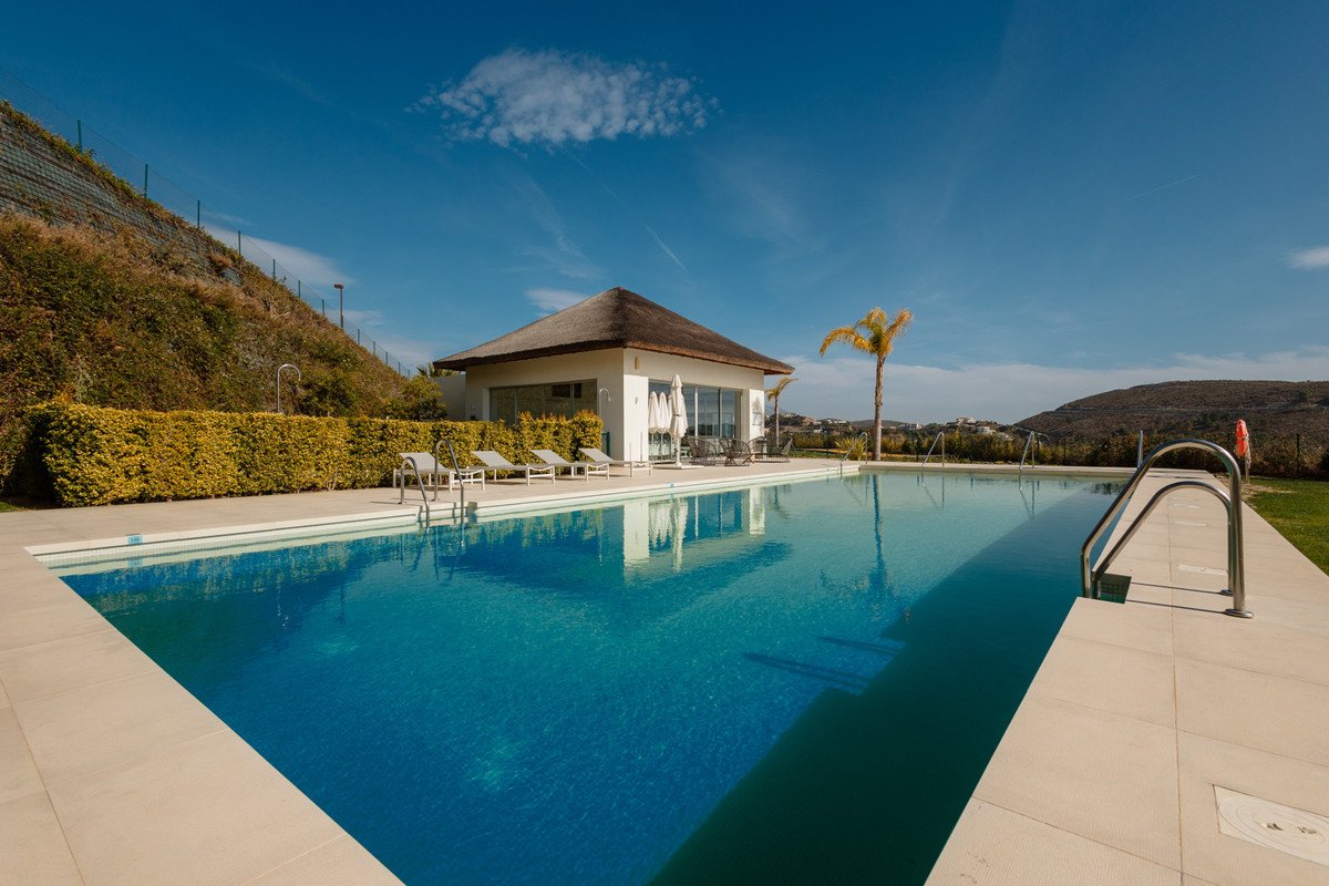 4 Bed Duplex in Benahavís