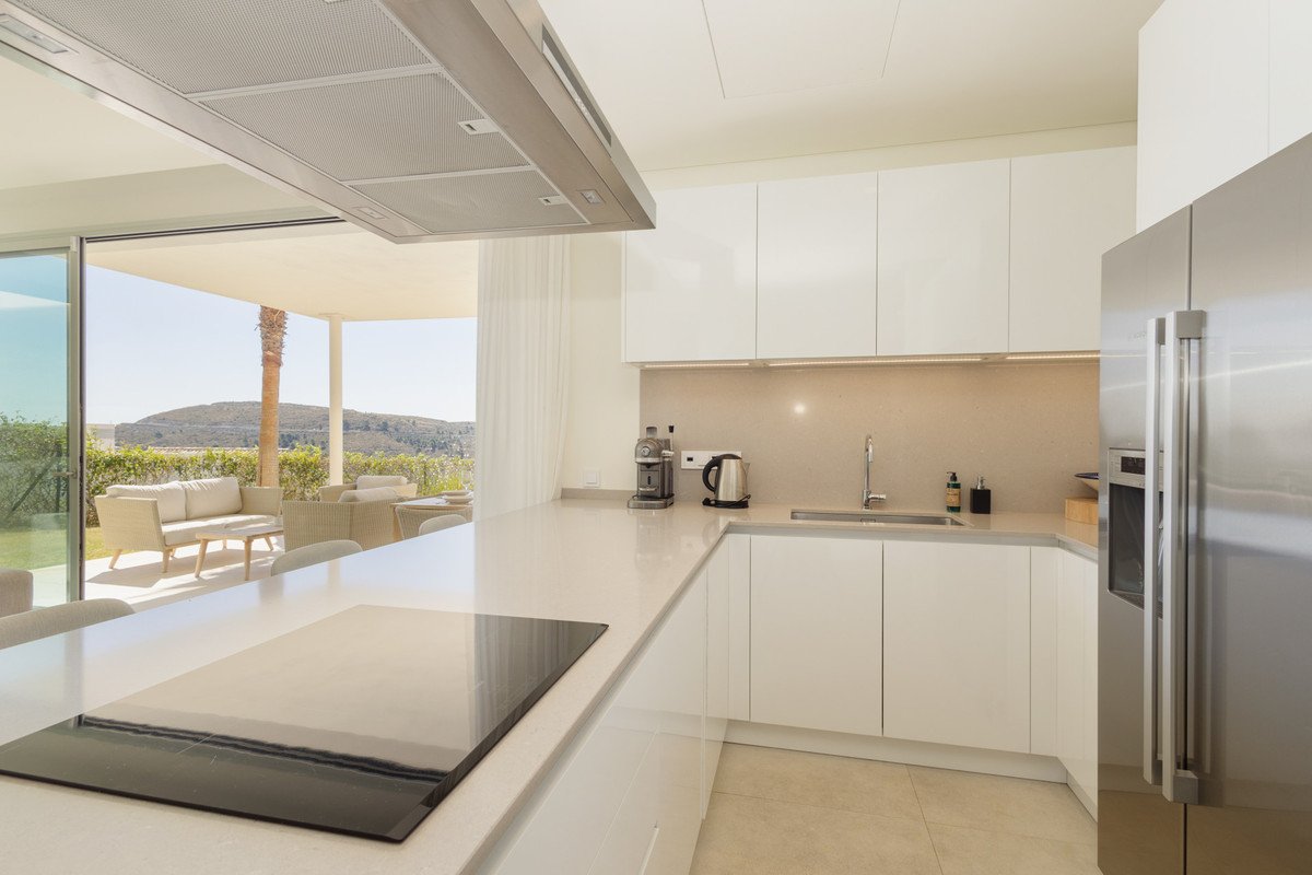 4 Bed Duplex in Benahavís