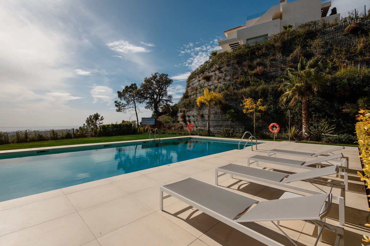 4 Bed Duplex in Benahavís