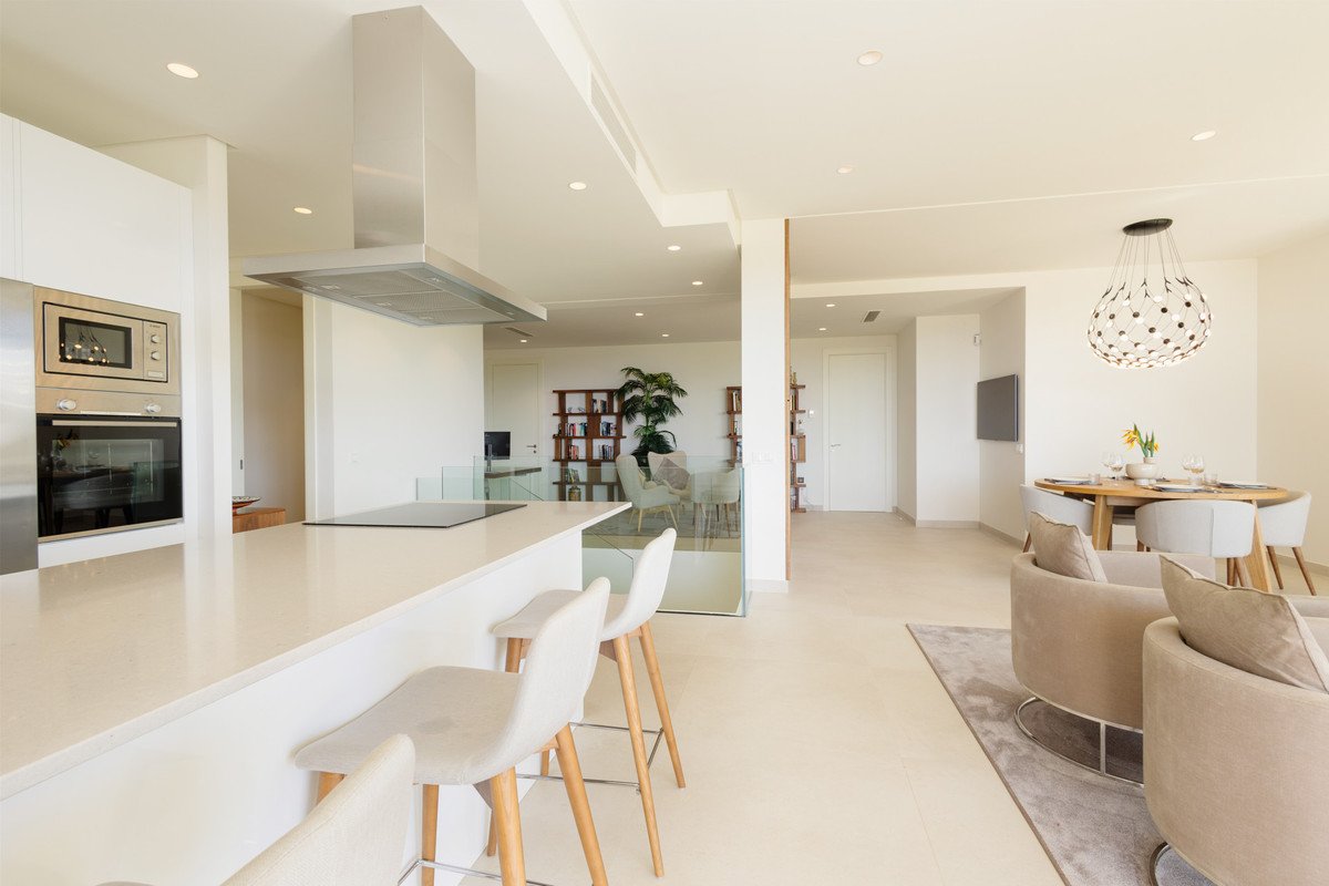 4 Bed Duplex in Benahavís