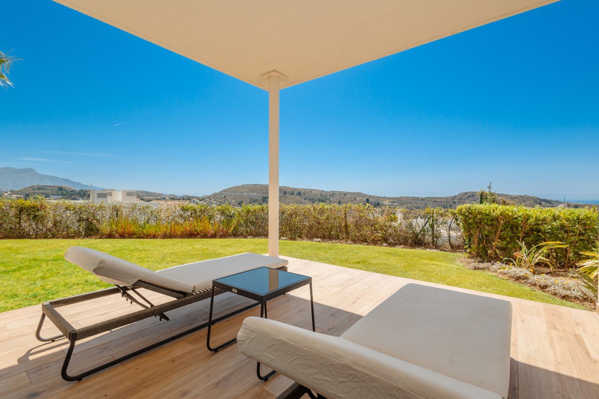 4 Bed Duplex in Benahavís