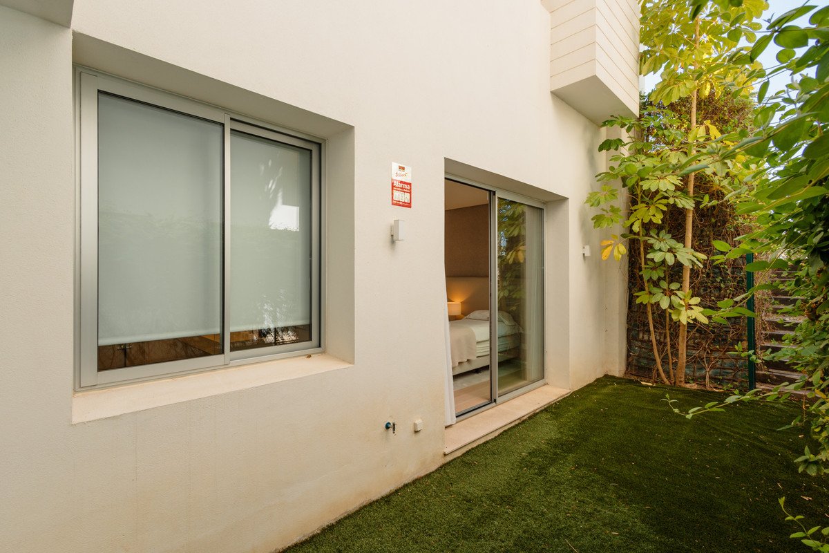 4 Bed Duplex in Benahavís