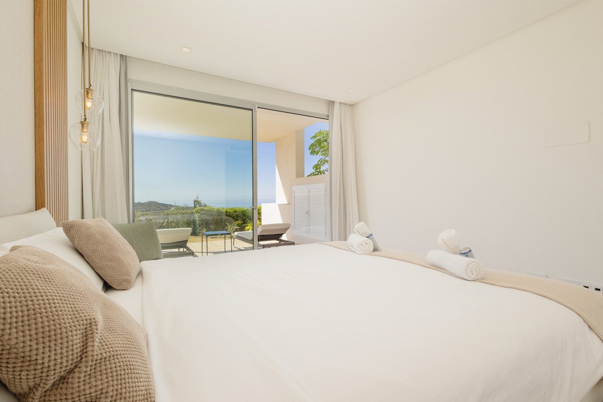 4 Bed Duplex in Benahavís