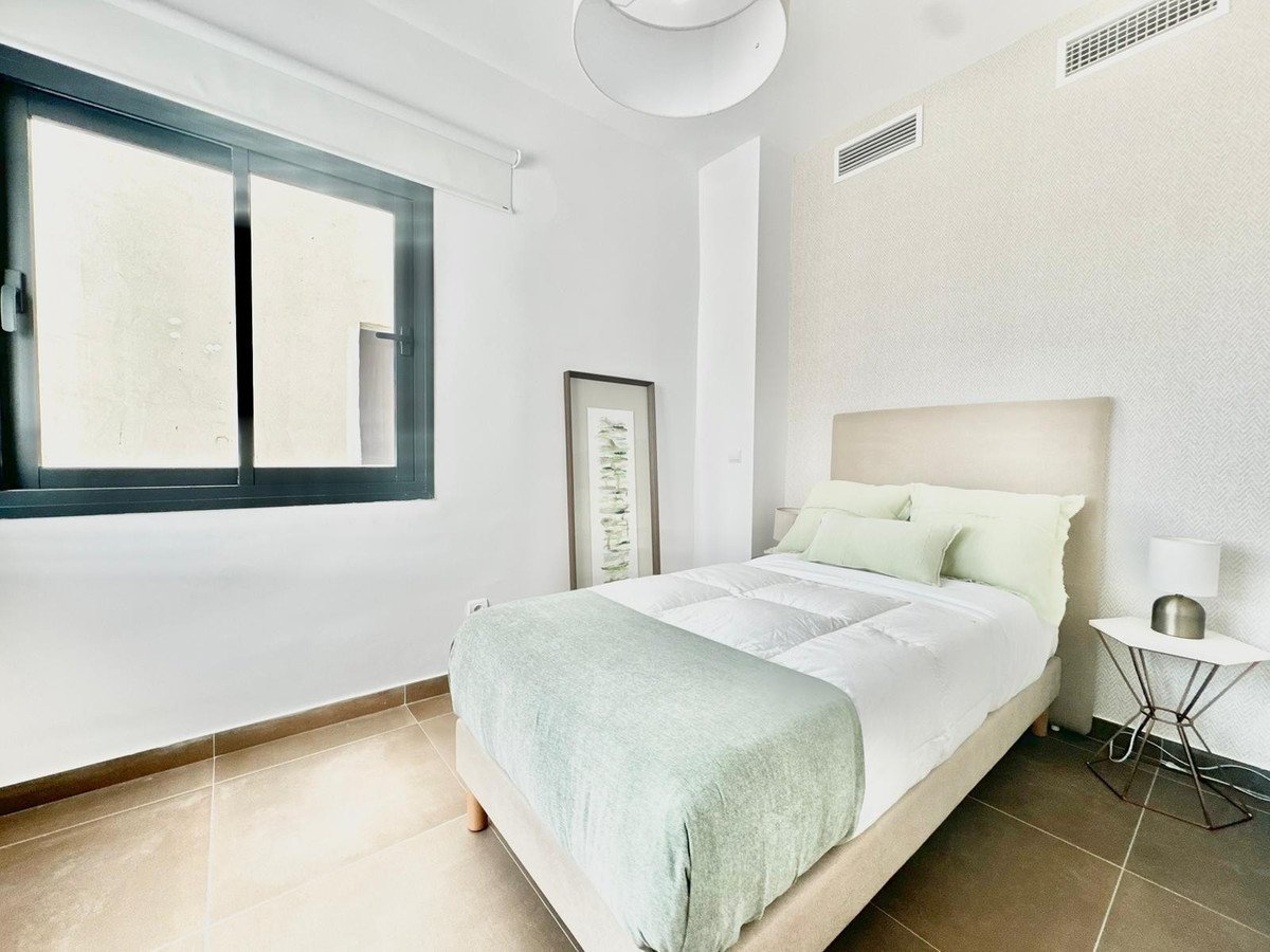 3 Bed Middle Floor Apartment in Puerto Banús