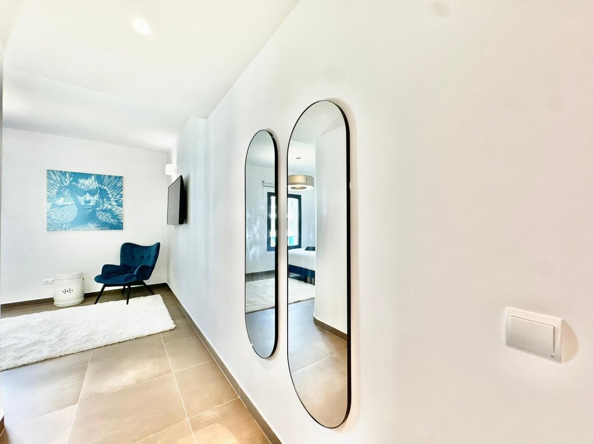 3 Bed Middle Floor Apartment in Puerto Banús