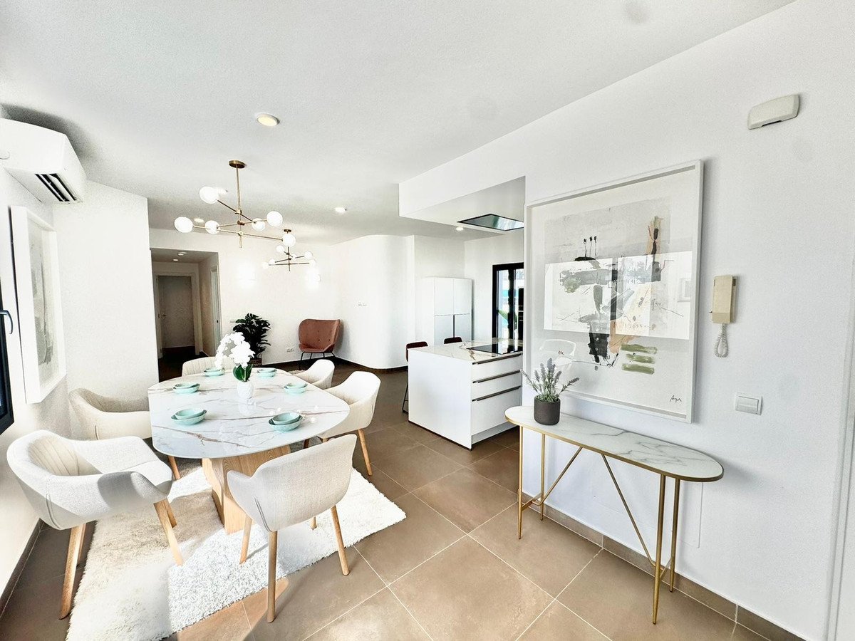 3 Bed Middle Floor Apartment in Puerto Banús