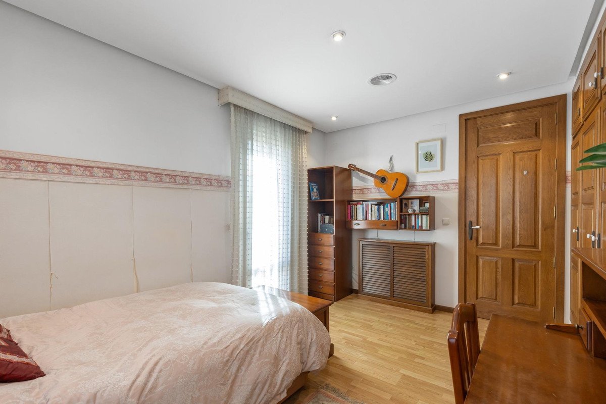 6 Bed Detached Villa in Torrevieja