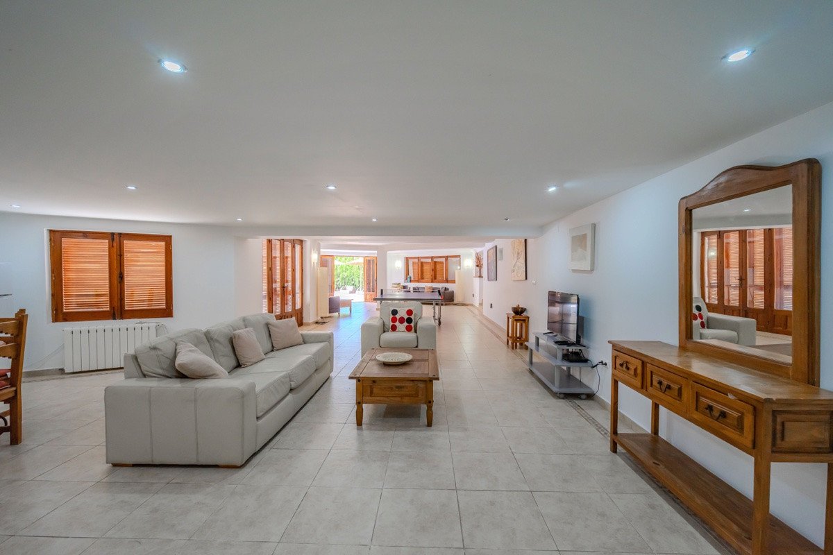 4 Bed Detached Villa in Cabo Roig