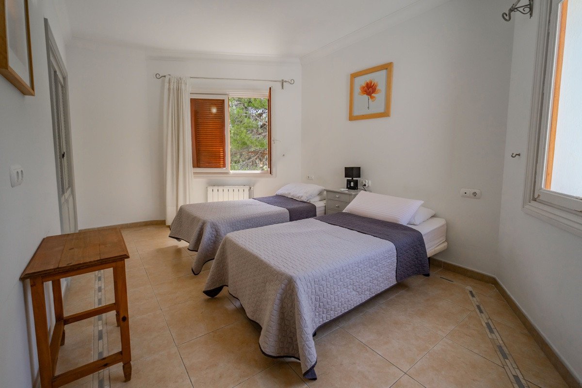 4 Bed Detached Villa in Cabo Roig