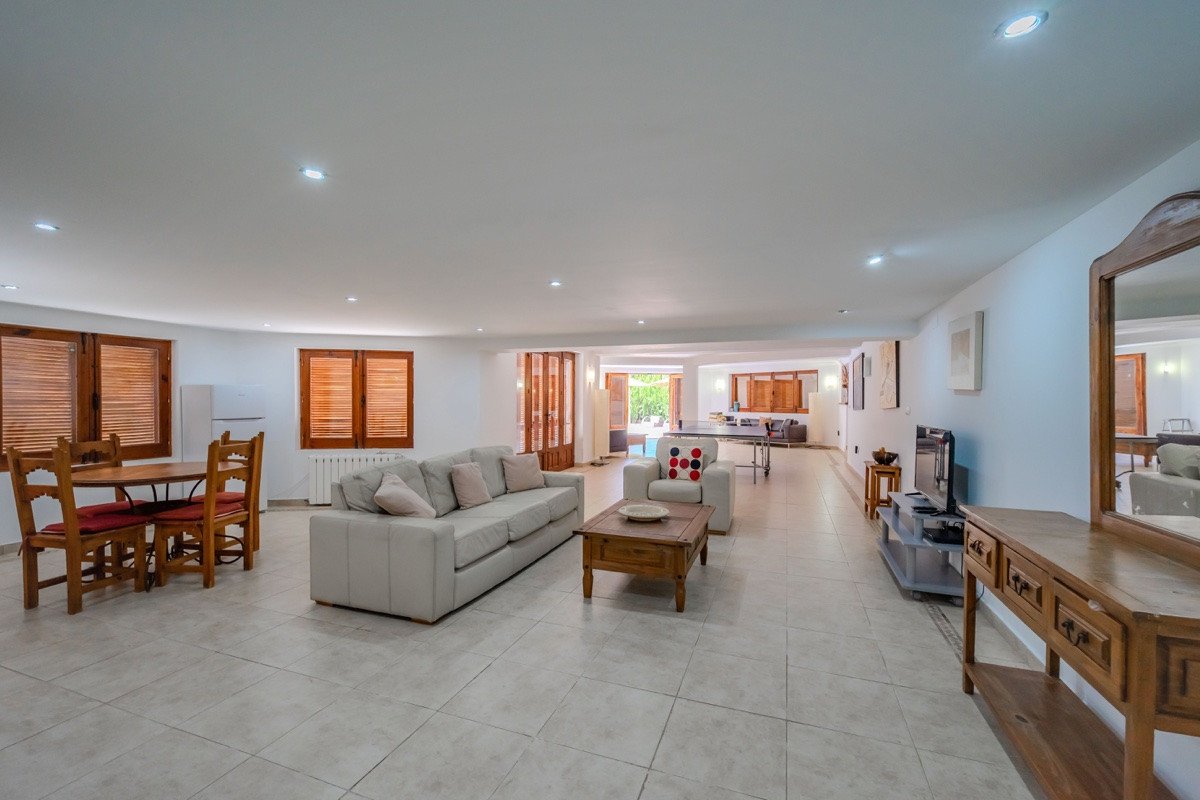 4 Bed Detached Villa in Cabo Roig