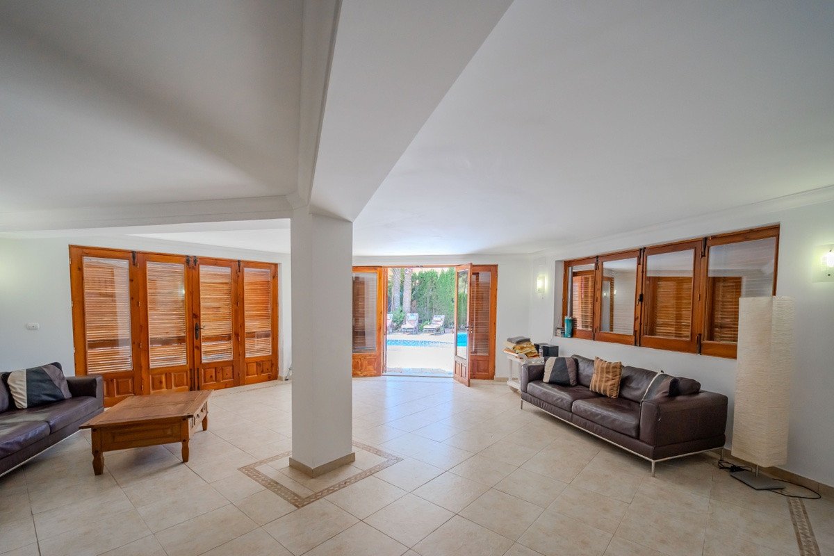 4 Bed Detached Villa in Cabo Roig
