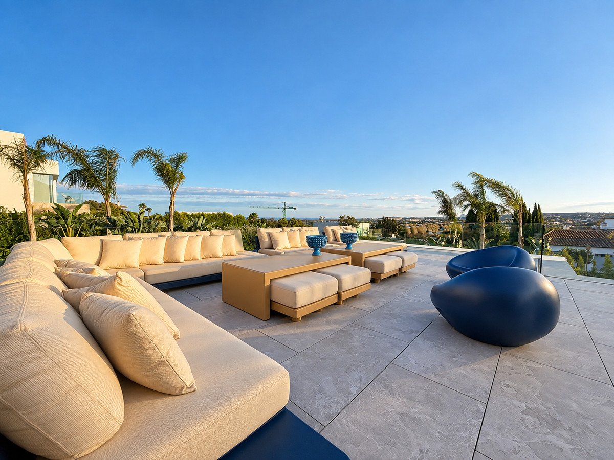 6 Bed Detached Villa in Sotogrande