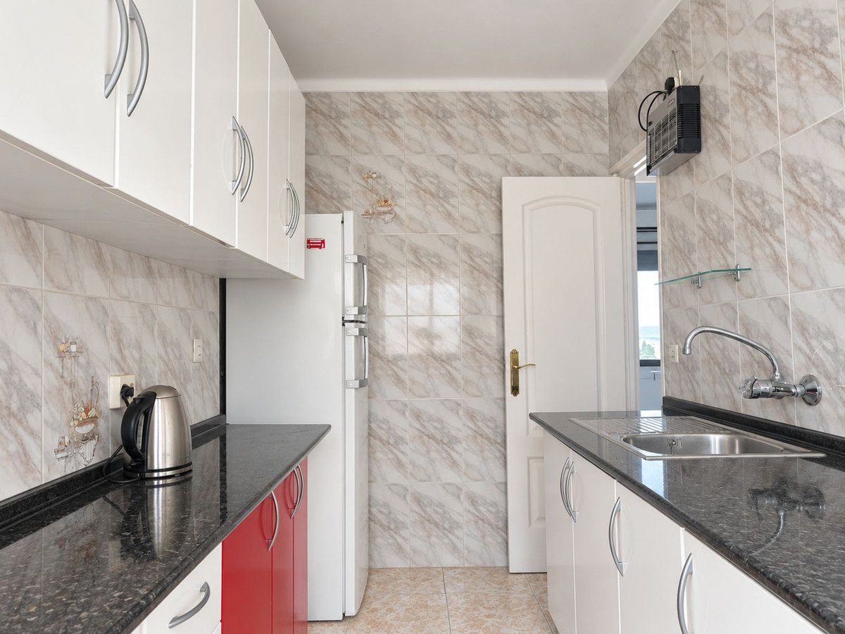 3 Bed Middle Floor Apartment in Benalmadena