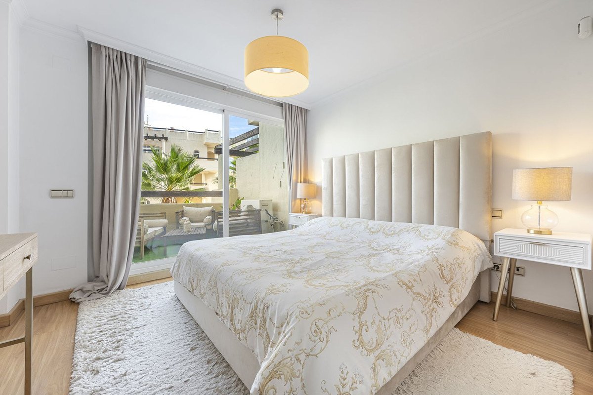 1 Bed Middle Floor Apartment in El Paraiso