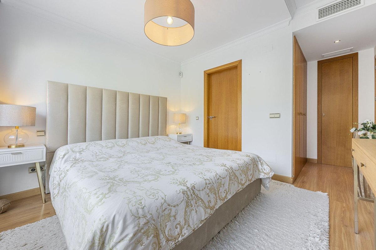 1 Bed Middle Floor Apartment in El Paraiso