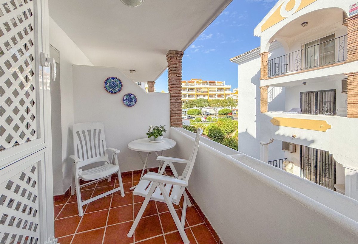 2 Bed Middle Floor Apartment in Mijas Golf