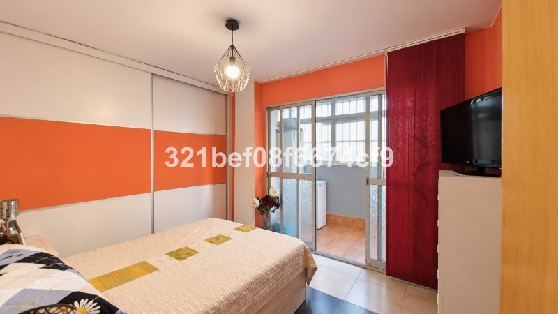 3 Bed Middle Floor Apartment in Málaga