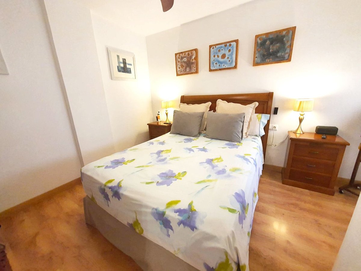 4 Bed Middle Floor Apartment in Torremolinos