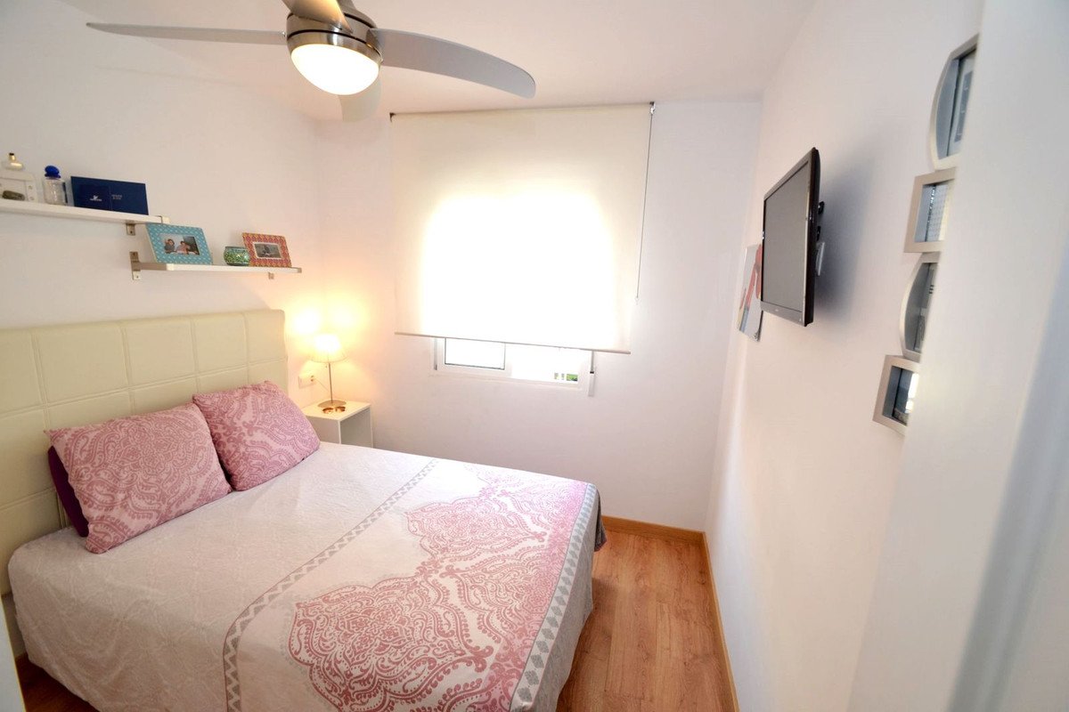 4 Bed Middle Floor Apartment in Torremolinos