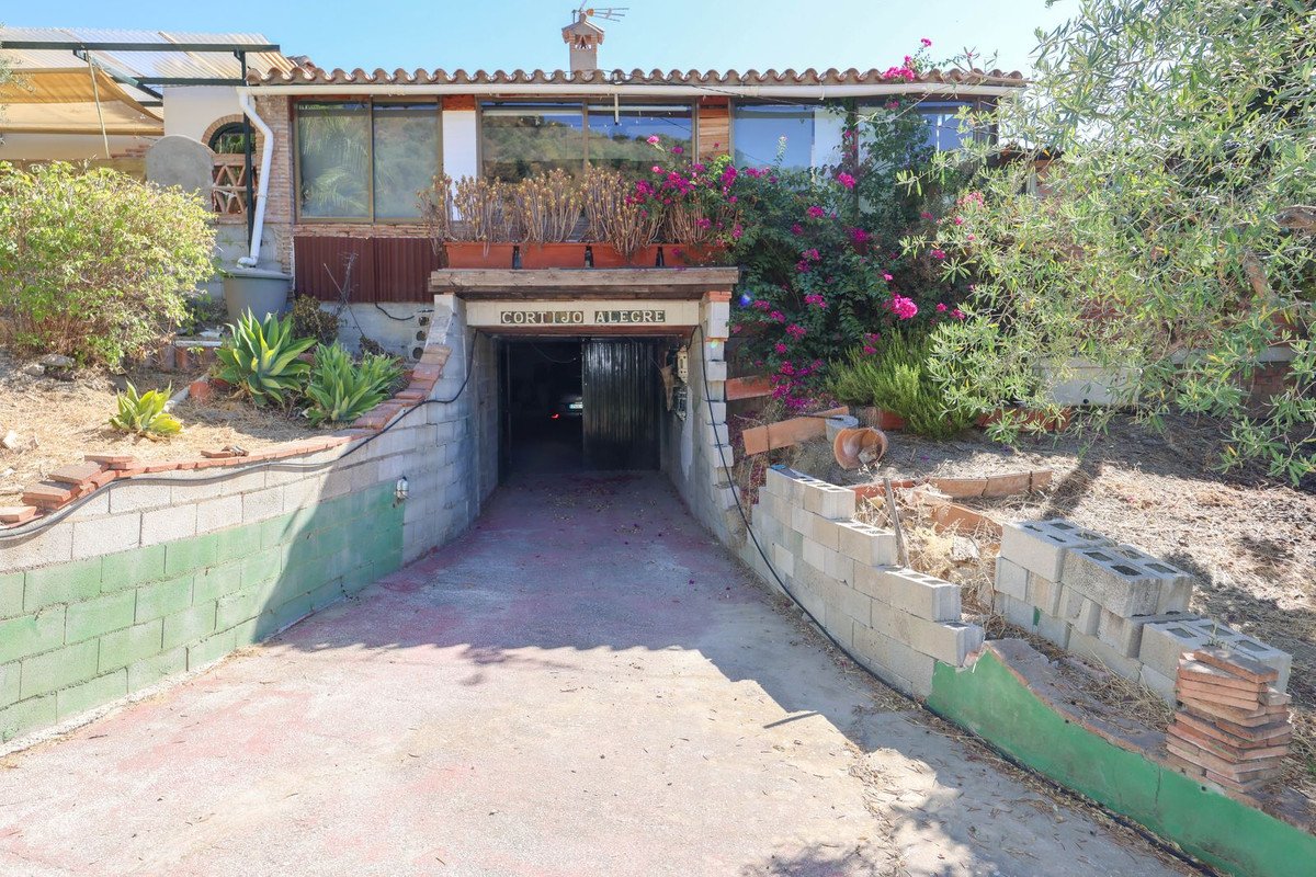 3 Bed Detached Villa in Monda