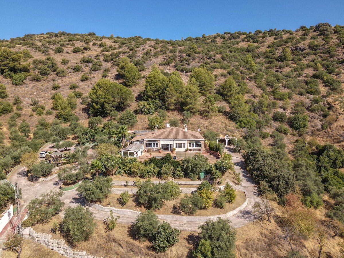 3 Bed Detached Villa in Monda