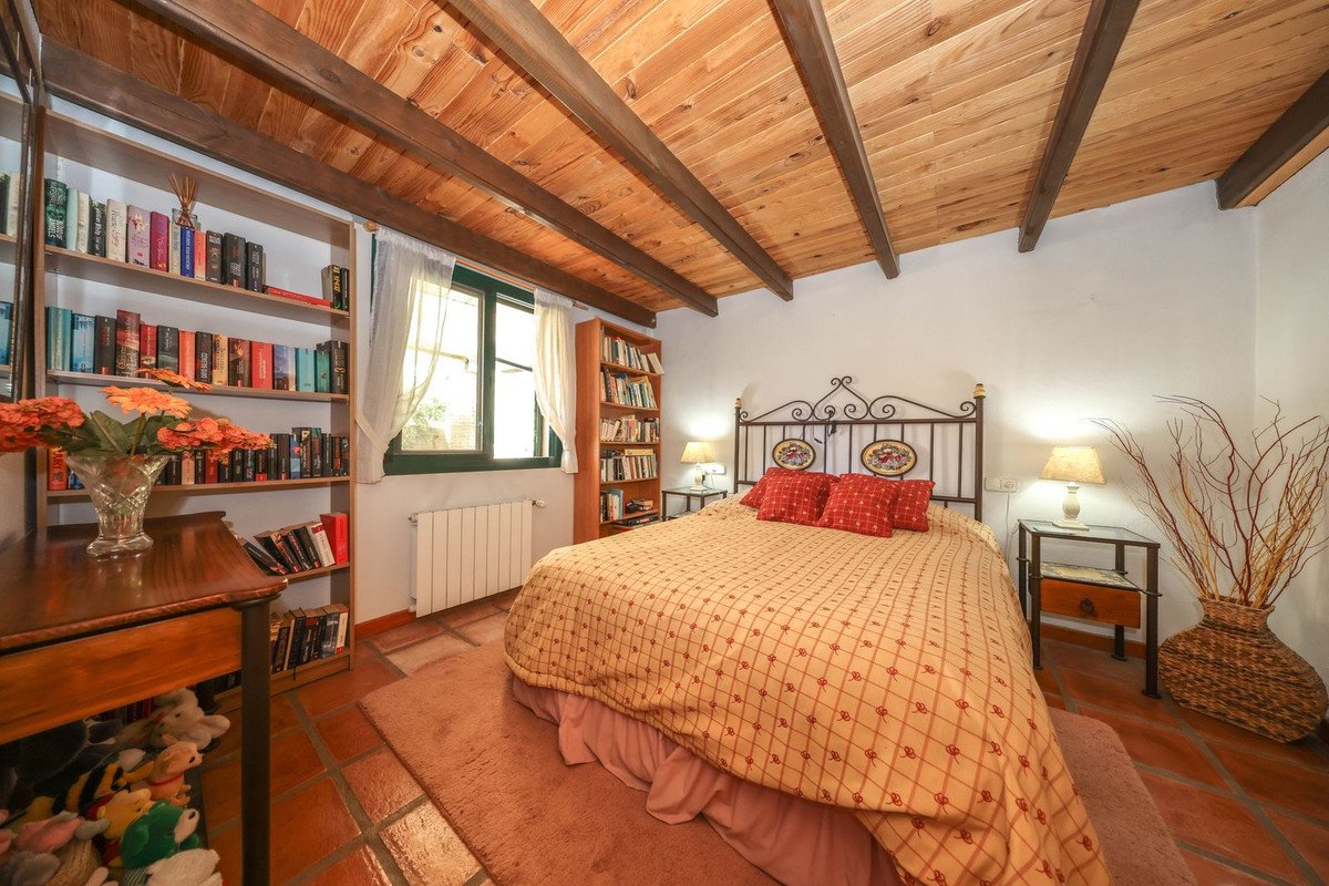 3 Bed Detached Villa in Monda