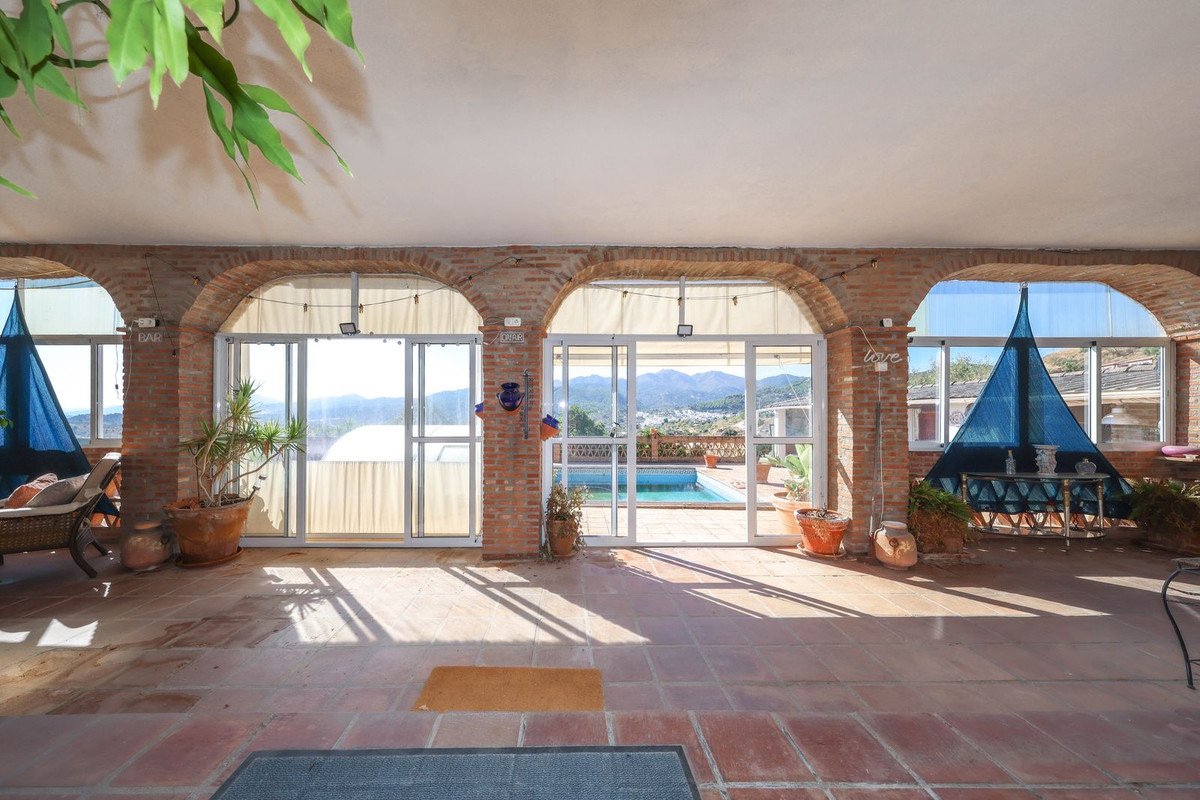 3 Bed Detached Villa in Monda