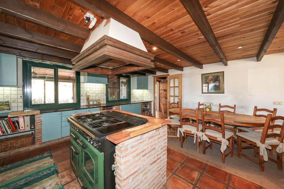 3 Bed Detached Villa in Monda