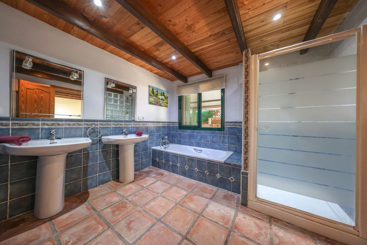 3 Bed Detached Villa in Monda