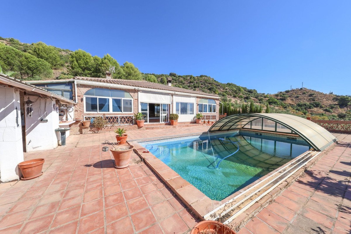 3 Bed Detached Villa in Monda