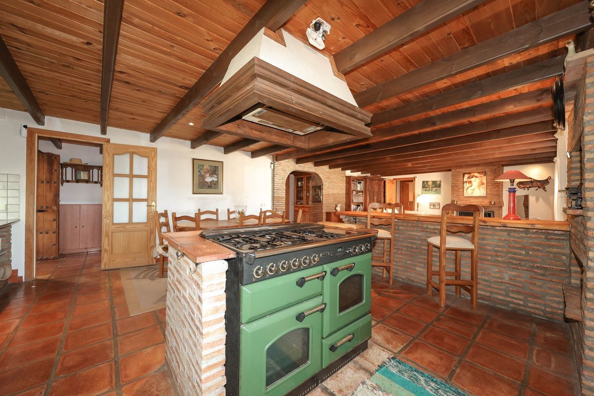 3 Bed Detached Villa in Monda