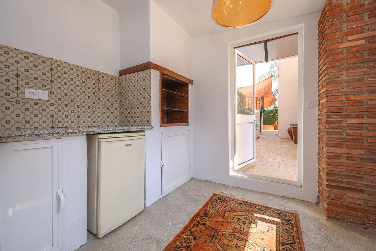 4 Bed Detached Villa in Coín