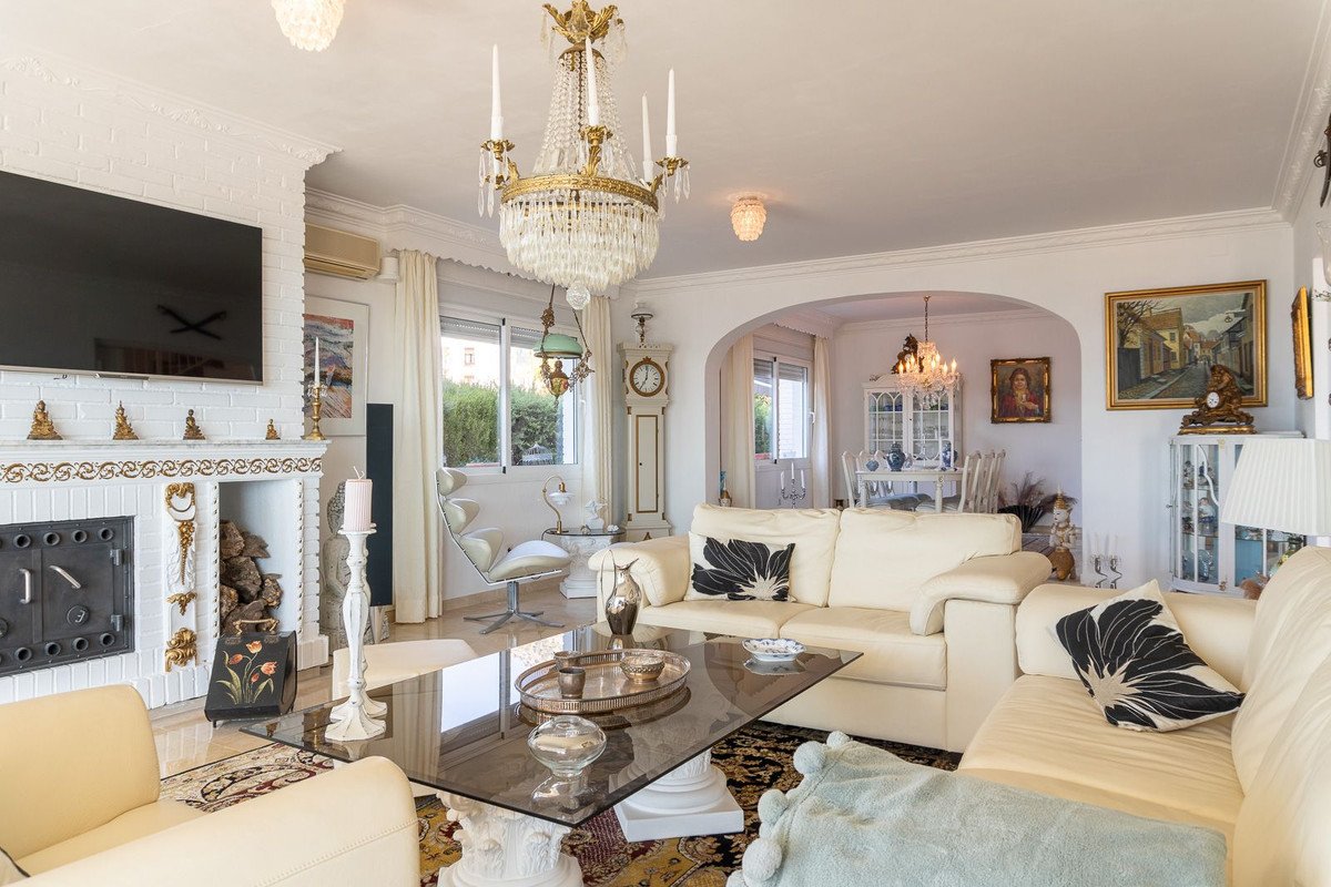 4 Bed Detached Villa in La Capellania
