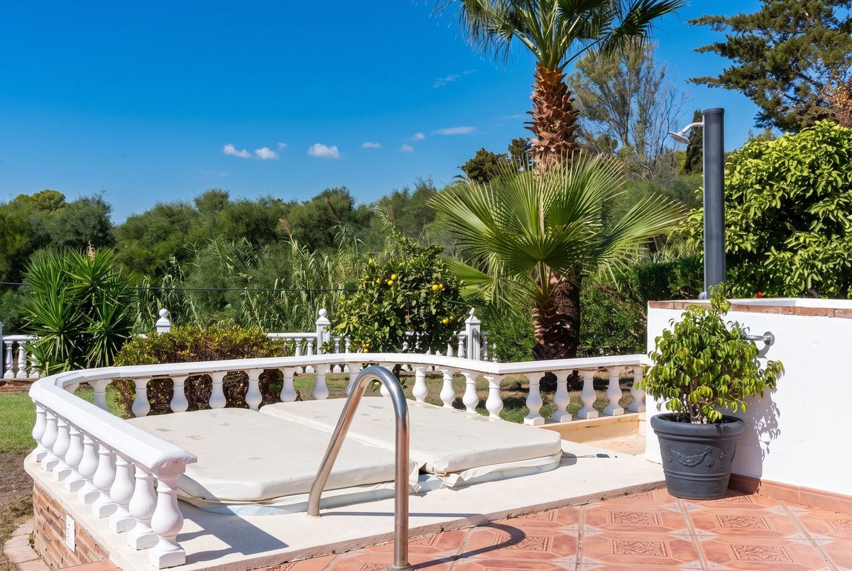 4 Bed Detached Villa in La Capellania