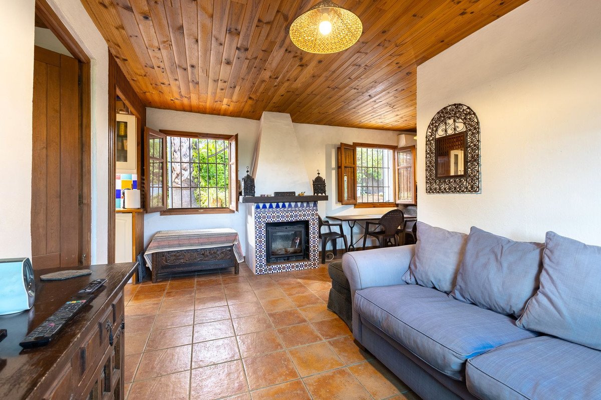 3 Bed Finca - Cortijo in Coín