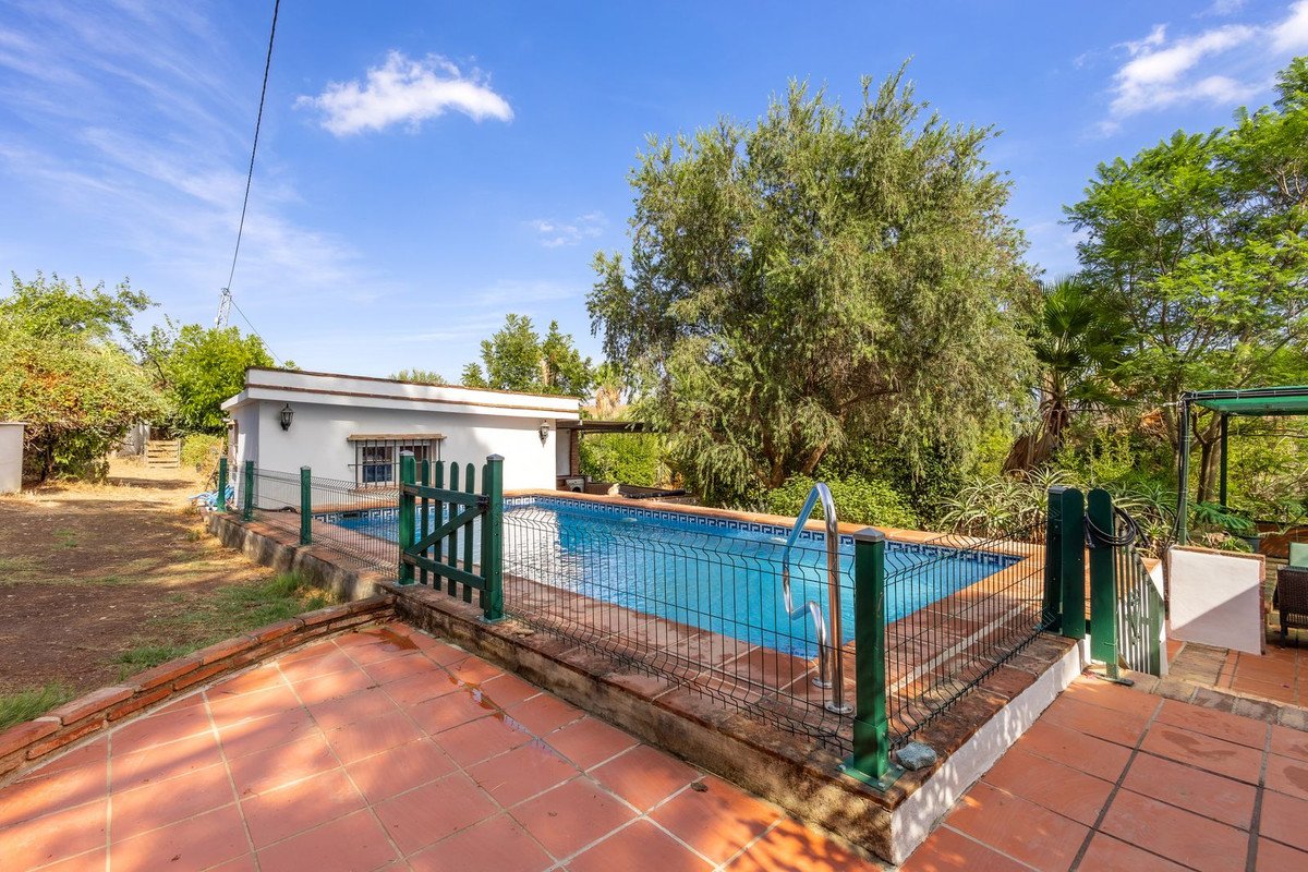 3 Bed Finca - Cortijo in Coín