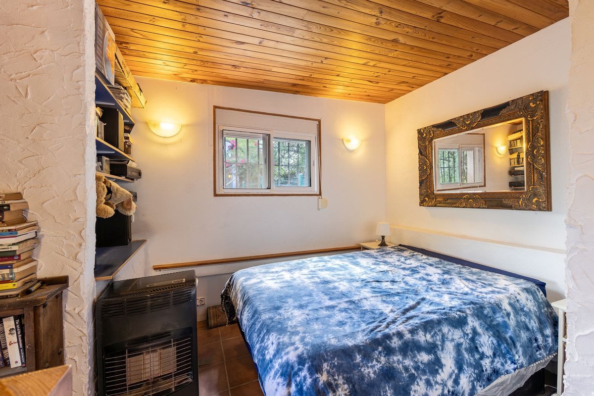 3 Bed Finca - Cortijo in Coín