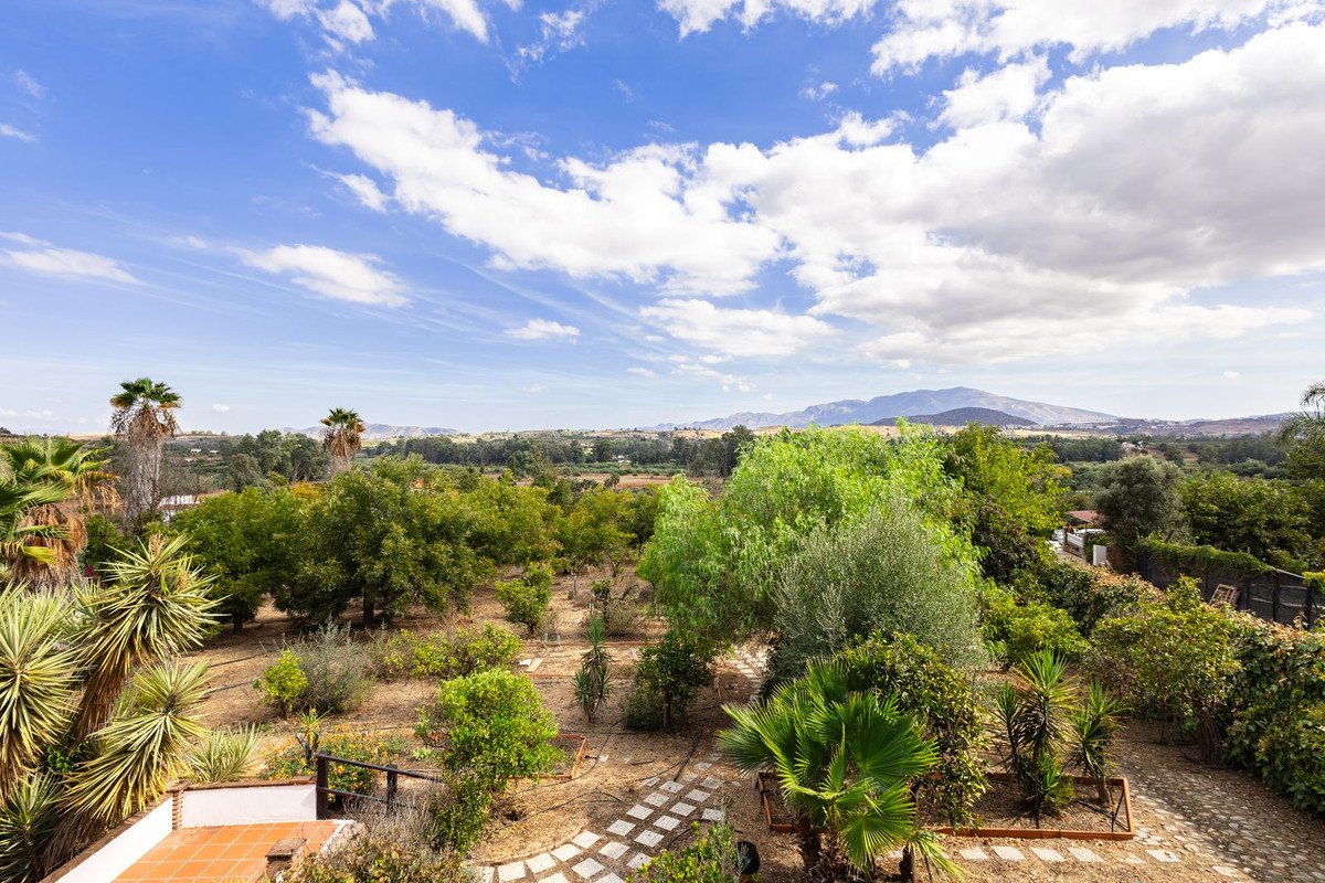 3 Bed Finca - Cortijo in Coín