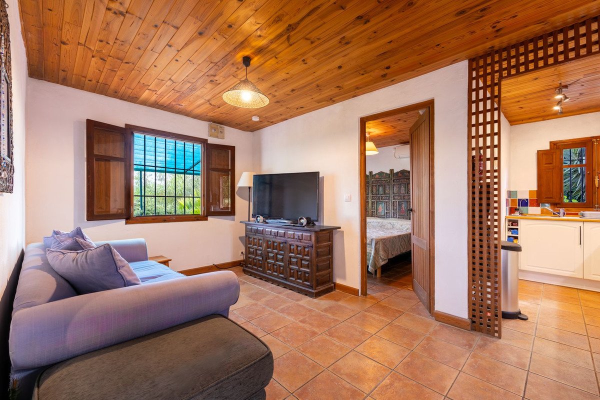 3 Bed Finca - Cortijo in Coín