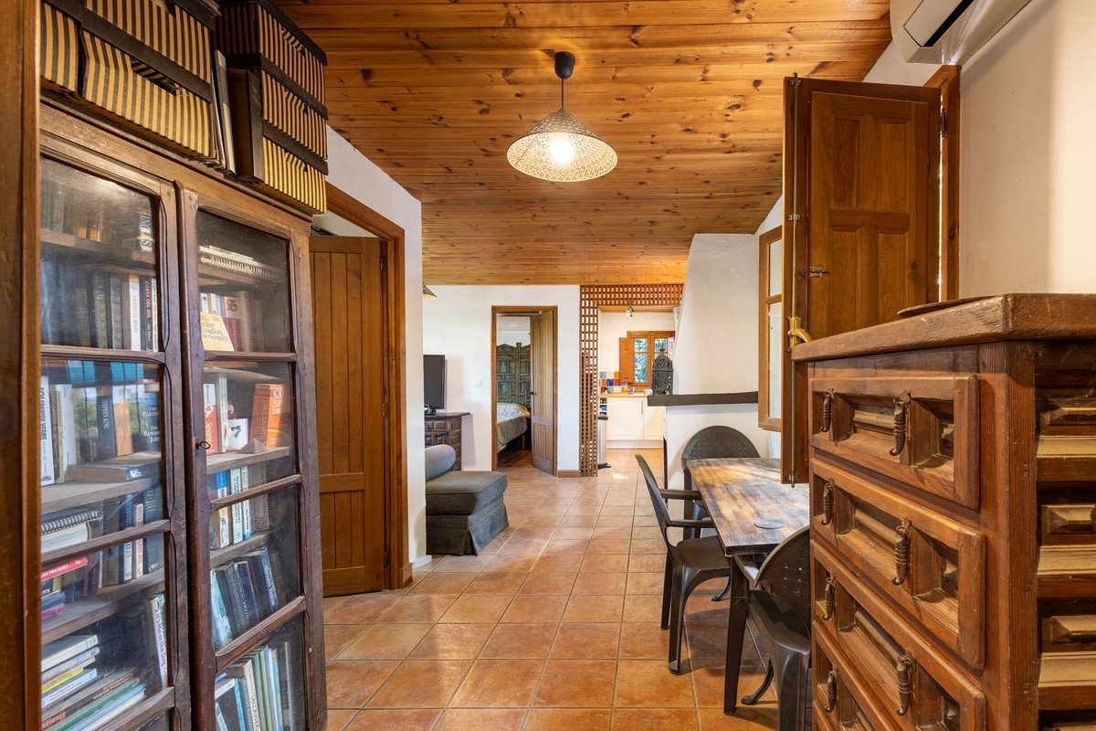 3 Bed Finca - Cortijo in Coín
