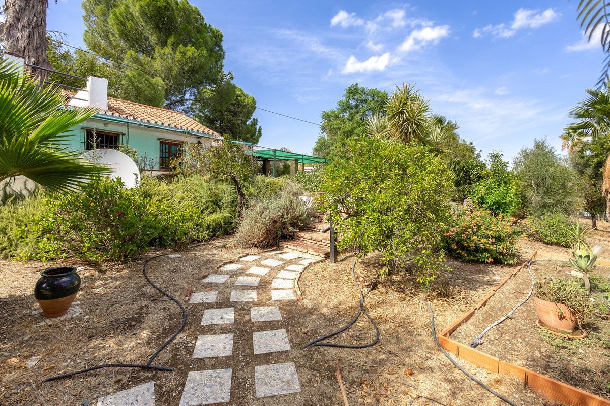 3 Bed Finca - Cortijo in Coín